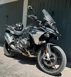 BMW GS 1250 Triple Black