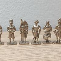 Lotto Serie Soldatini Kinder Svizzere Guardie Ferr