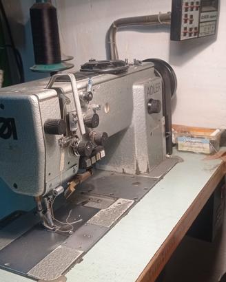 macchina da cucire industriale Adler 