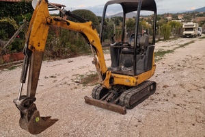 Miniescavatore jcb 8018