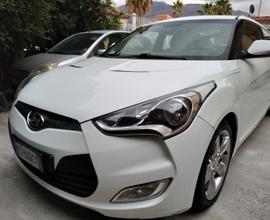 HYUNDAI Veloster - 2013