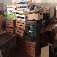 cassette in legno e plastica ,plato in plastica