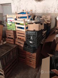 cassette in legno e plastica ,plato in plastica