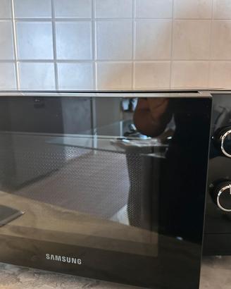 MICROONDE SAMSUNG MAI USATO