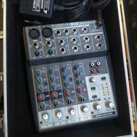 Mixer behringer Xenyx 802