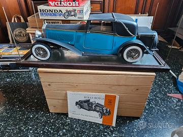 Pocher 1:8 Rolls Royce Phantom II Drop Head Sedenc