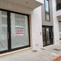 Locale/i commerciale di nuova costruzione