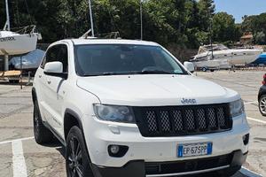 JEEP GRAND CHEROKEE LIMETED 3.0 V6  CRD  SPORT 4x4