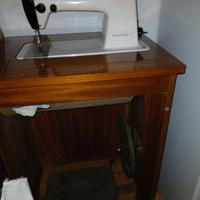 MACCHINA DA CUCIRE CON TAVOLINO CONSOLE SALMOIRAGH