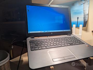 PortatileHP15 pollici con Windows10