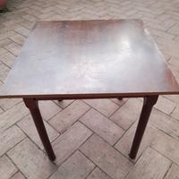 Tavoli in legno 80 x 80 cm
