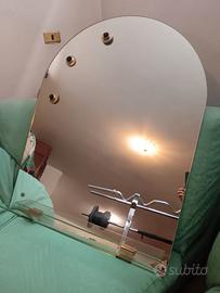 Specchio bagno con illuminazione