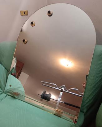Specchio bagno con illuminazione
