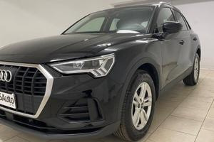 Audi Q3 35 2.0 tdi s-tronic