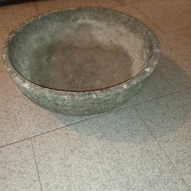 vaso in cemento granigliato