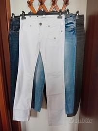 4 paia jeans TG S uno Pinko 