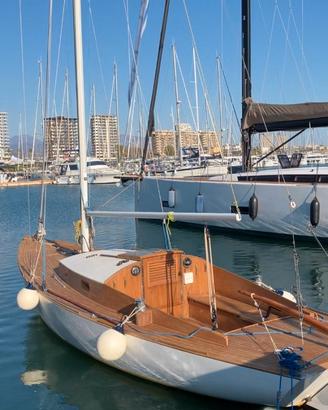Folkboat natante a vela del 1974 ristrutturato