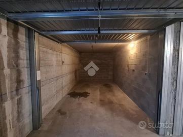 BOX A ROBECCO SUL NAVIGLIO