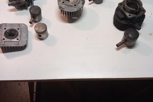 cilindri,pistoni e teste vespa 50 special 