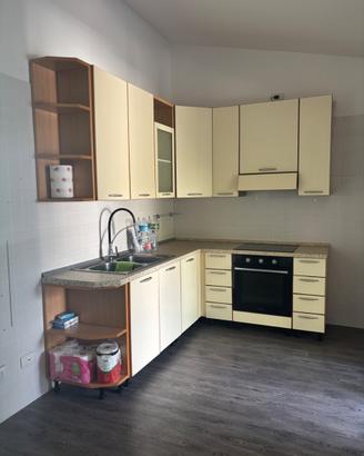 cucina,camera da letto, armadio, parquet