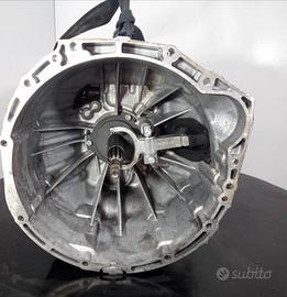 Cambio nissan nv400 2.3 cdti traz. Posteriore