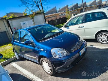 Toyota Yaris 1.0 i 16v cat 5p