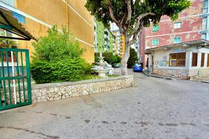 3 LOCALI A NAPOLI