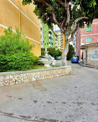 3 LOCALI A NAPOLI