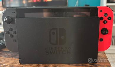 nintendo switch (prezzo leggermente trattabile)