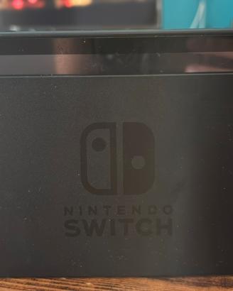 nintendo switch (prezzo leggermente trattabile)