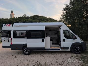 Camper Ducato 3.0 MES - 4 posti Letto Basculante