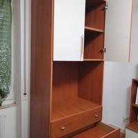 Armadio ciliegio e panna