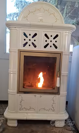 Stufa pellet palladio tutta in maiolica 10kw