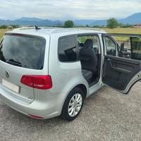Volkswagen Touran 1, 4 Metano ( NAVIGATORE )