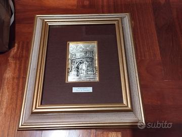Quadro con targhetta in argento