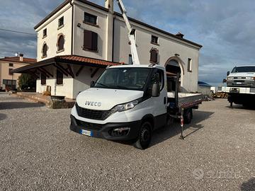 IVECO DAILY 35.140 CON GRU