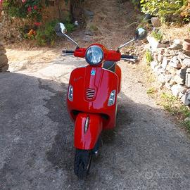 vespa gts