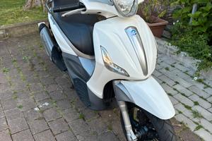 Piaggio Beverly 350