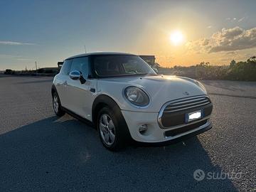 Mini Cooper 1.5 D 95 CV - In Garanzia