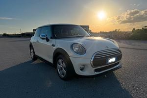 Mini Cooper 1.5 D 95 CV - In Garanzia