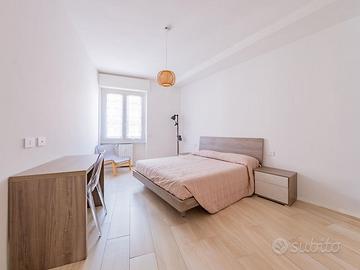 Camera da letto matrimoniale completa, come nuova