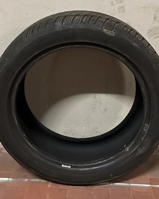 Pneumatico MOMO 4 RUN M4 225/45 R17 94W – NUOVO