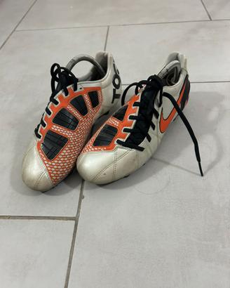 Scarpe da calcio Nike misura 39