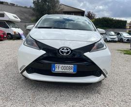 Toyota Aygo 1.0 VVT-i 69 CV 5 porte x-play