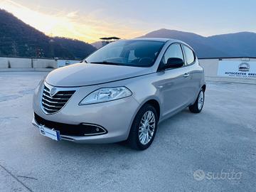 Lancia Ypsilon 1.2 69 CV 5 porte GPL Ecochic Silve