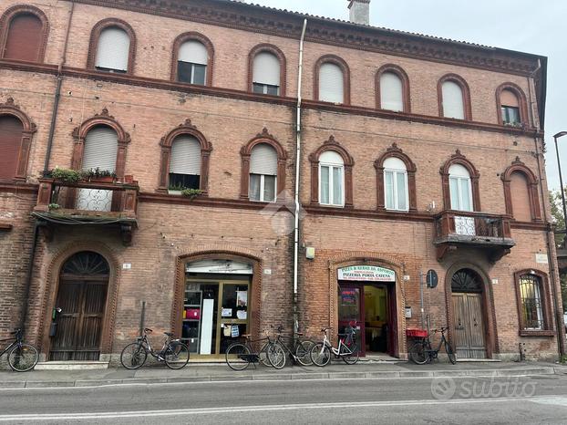 PALAZZINA A FERRARA