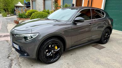Alfa Romeo Stelvio 2.2 Turbodiesel 190 CV AT8 Q4 E