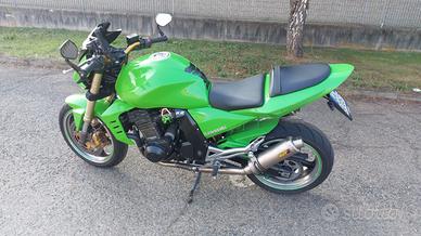 Moto Kawasaki