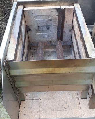 Barbecue acciaio Inox con carrello in legno