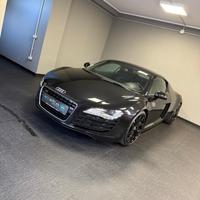 Audi R8 4.2 V8 FSI quattro R tronic
